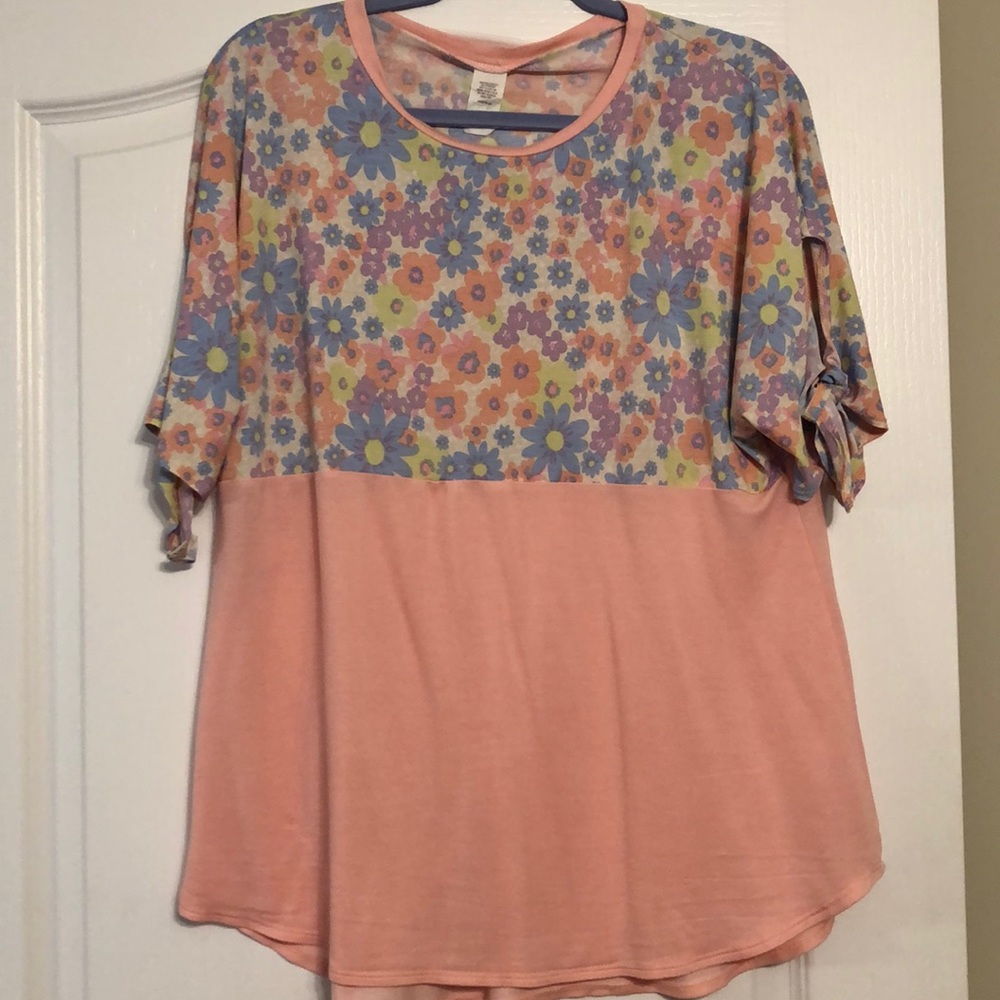 Floral top with tie sleeves